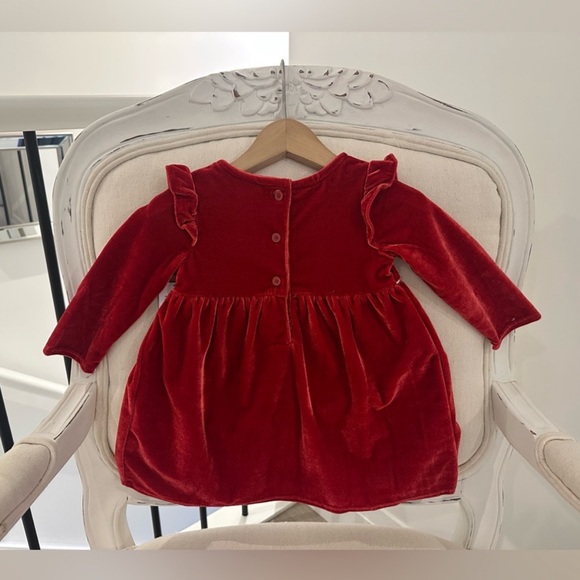 ❤️ Oshkosh 9 mth Soft Red Velvet Baby Dress NWT - Picture 3 of 6